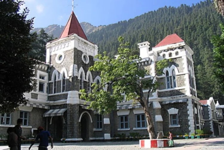 उत्तराखंड: आज से हाईकोर्ट बंद, अब 22 फरवरी को खुलेगा, केवल आवश्यक मुकदमों की होगी सुनवाई फोटो- फाइल फोटो