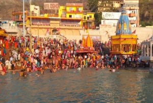 उत्तराखंड में कोरोना : कांग्रेस ने राज्य सरकार पर लगाया आरोप, कहा- महाकुंभ की वजह से फैला कोरोना महाकुंभ 2021