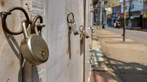 जानिए क्या उत्तराखंड में जारी रहेगा कोविड कर्फ्यू या हटेंगी पाबंदियां ? curfew 1613981704