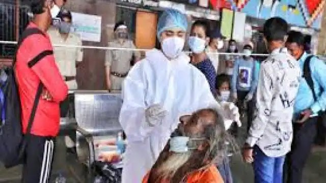 Kumbh Corona Report Scam: ईडी ने पांच शहरों पर मारे छापे, आरोपियों की तलाश में जुटी SIT Kumbh Corona Report Scam: ईडी ने पांच शहरों पर मारे छापे, आरोपियों की तलाश में जुटी SIT